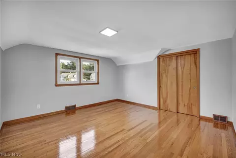 Bedroom - 800 E 250th St, Euclid, OH 44132 photo 5 of 8