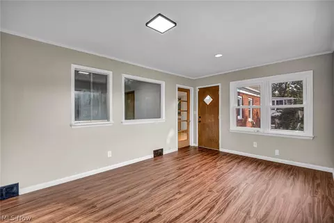 Living - 800 E 250th St, Euclid, OH 44132 photo 9 of 11