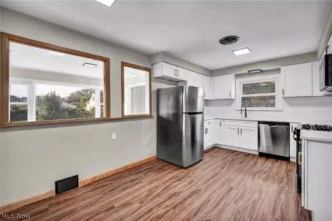 Kitchen - 800 E 250th St, Euclid, OH 44132 photo 1 of 3