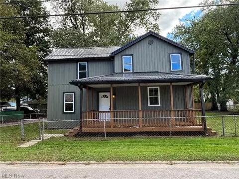 1968 Michigan Ave, East Liverpool, OH 43920