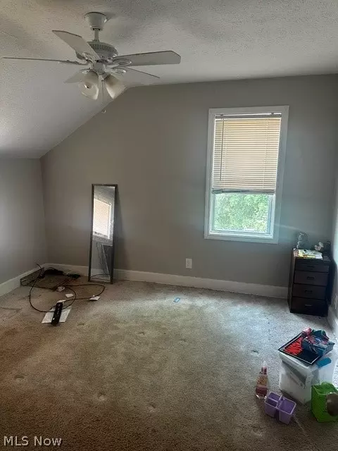 930 E 239th St, Euclid, OH 44123 photo 8