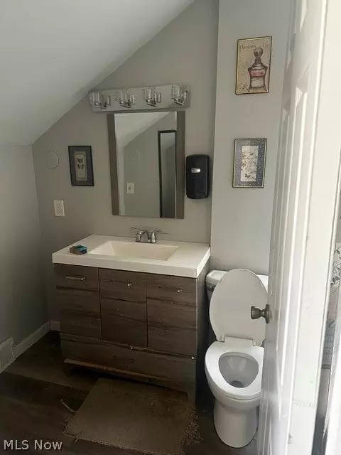 930 E 239th St, Euclid, OH 44123 photo 7