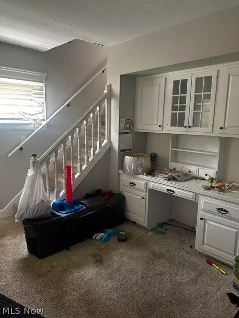 930 E 239th St, Euclid, OH 44123 photo 3