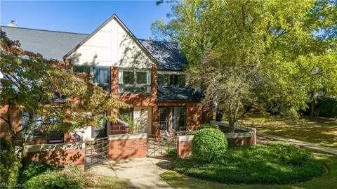 2595 N Moreland Blvd #106, Shaker Heights, OH 44120