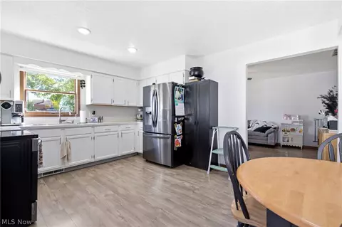 Kitchen - 216 Longford Ave, Elyria, OH 44035 photo 1 of 5