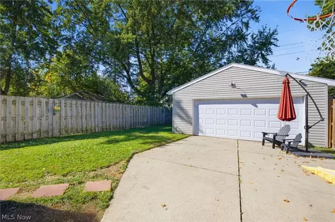 Exterior - 216 Longford Ave, Elyria, OH 44035 photo 7 of 11