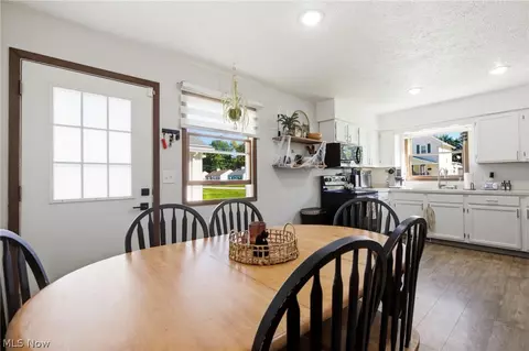 Dining - 216 Longford Ave, Elyria, OH 44035 photo 1 of 2