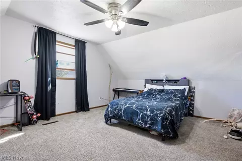 Bedroom - 216 Longford Ave, Elyria, OH 44035 photo 4 of 10