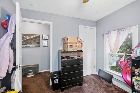 Bedroom - 357 E 4th St, Ashland, OH 44805 photo 4 of 6