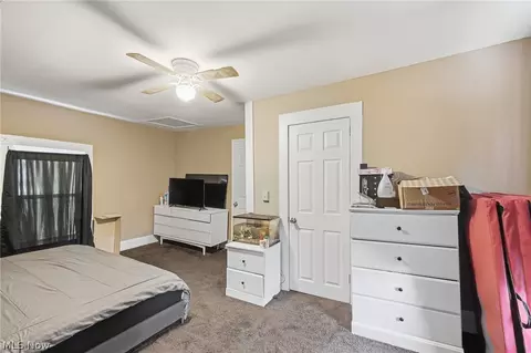 Bedroom - 357 E 4th St, Ashland, OH 44805 photo 2 of 6