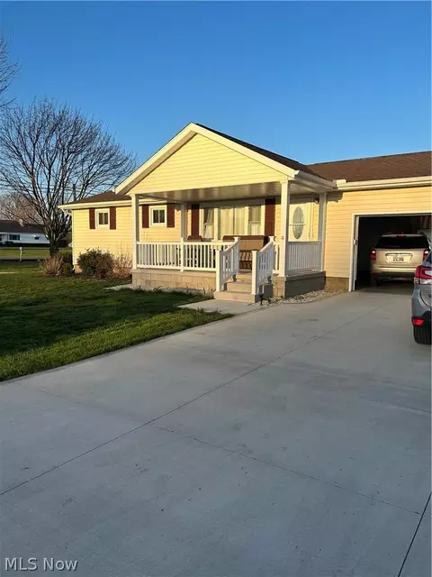 21846 Ileen Dr, West Lafayette, OH 43845