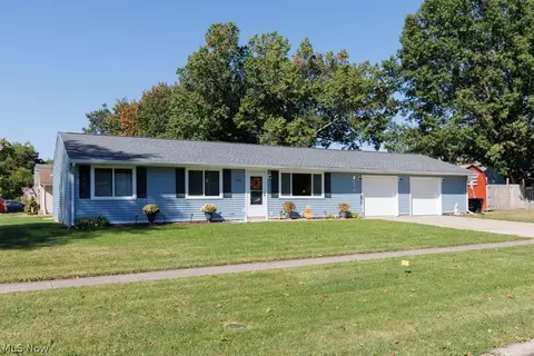 Exterior - 245 Defiance Ave, Elyria, OH 44035 photo 3 of 5