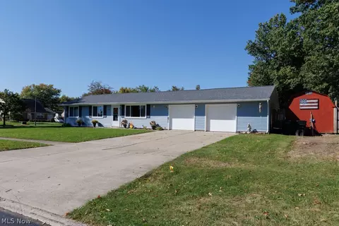 Exterior - 245 Defiance Ave, Elyria, OH 44035 photo 2 of 5