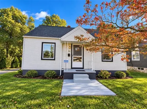 4964 15th St SW, Canton, OH 44710