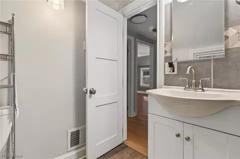 Bath - 621 N Willow St, Kent, OH 44240 photo 2 of 2