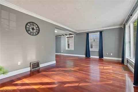 Living - 621 N Willow St, Kent, OH 44240 photo 1 of 13