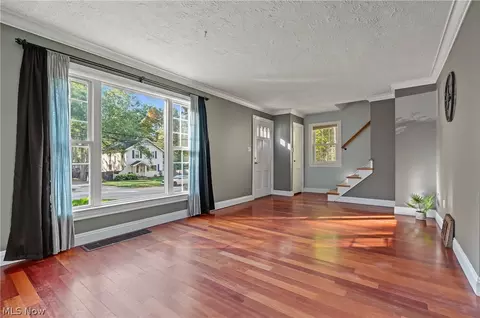 Living - 621 N Willow St, Kent, OH 44240 photo 5 of 13