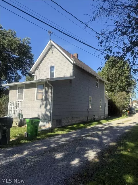 316 E 3rd St #REAR, Dover, OH 44622 photo 2