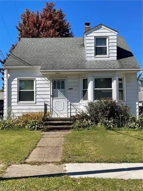 4358 Redding Rd, Cleveland, OH 44109
