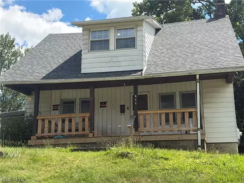716 Shelby St, Zanesville, OH 43701