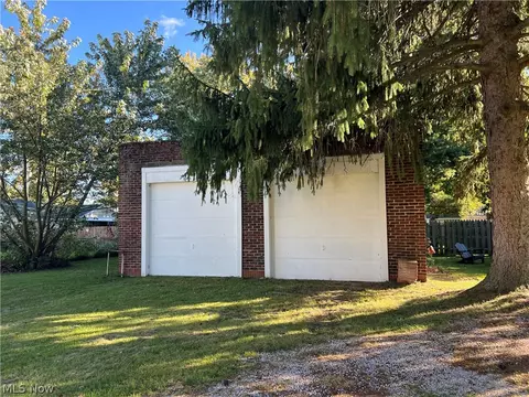 Exterior - 2018 W 10th St, Ashtabula, OH 44004 photo 2 of 4