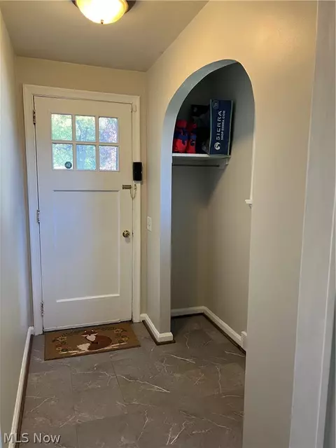 Entry Way - 2018 W 10th St, Ashtabula, OH 44004 photo 5 of 5