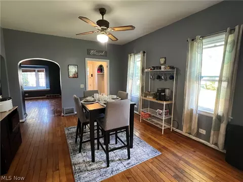 Dining - 2018 W 10th St, Ashtabula, OH 44004 photo 1 of 4