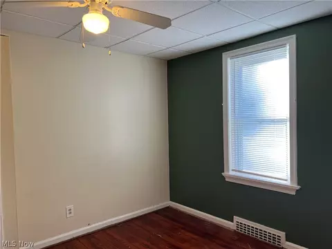 Bedroom - 2018 W 10th St, Ashtabula, OH 44004 photo 7 of 13