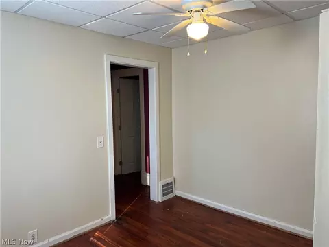 Bedroom - 2018 W 10th St, Ashtabula, OH 44004 photo 9 of 13