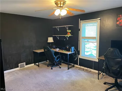 Bedroom - 2018 W 10th St, Ashtabula, OH 44004 photo 6 of 13