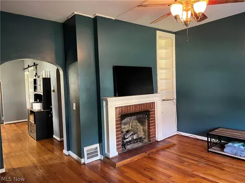 Living - 2018 W 10th St, Ashtabula, OH 44004 photo 1 of 4