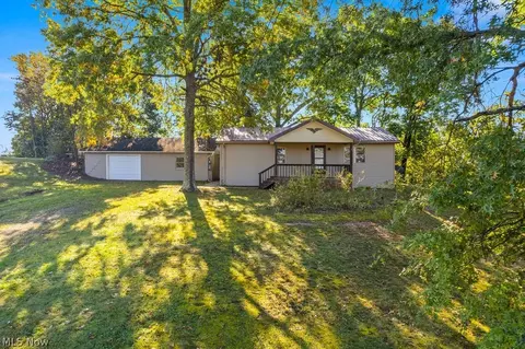 58 Rock Ridge Rd, Mineral Wells, WV 26150