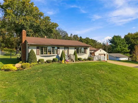 1211 Etter Rd, Mogadore, OH 44260