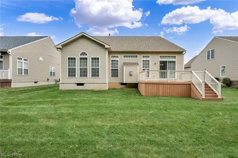Exterior - 922 Rustic Ct, Brunswick, OH 44212 photo 7 of 11