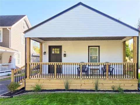 Exterior - 39 Forest Ave SE, Massillon, OH 44646 photo 1 of 5