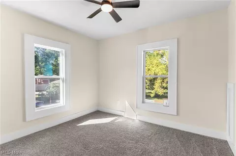 Bedroom - 153 Elm St, Struthers, OH 44471 photo 5 of 5