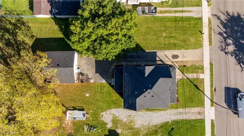 View/Area - 153 Elm St, Struthers, OH 44471 photo 2 of 7
