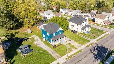 View/Area - 153 Elm St, Struthers, OH 44471 photo 1 of 7