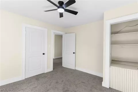 Bedroom - 153 Elm St, Struthers, OH 44471 photo 1 of 5