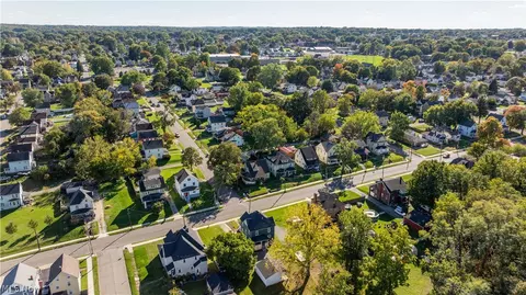 View/Area - 153 Elm St, Struthers, OH 44471 photo 7 of 7