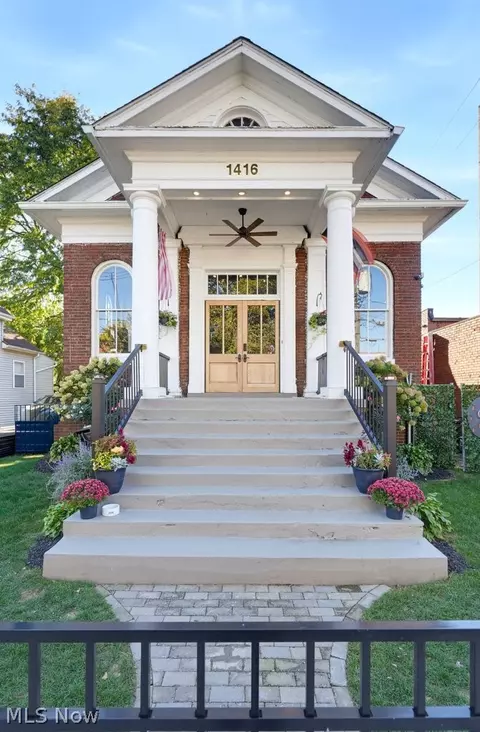 1416 W 57th St, Cleveland, OH 44102