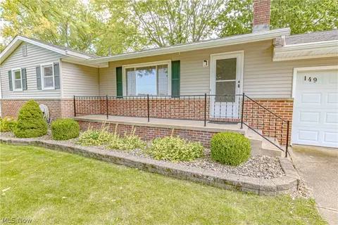 Exterior - 149 Pine St, Creston, OH 44217 photo 2 of 8