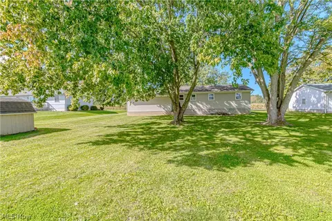 Exterior - 149 Pine St, Creston, OH 44217 photo 7 of 8