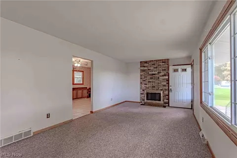 Living - 149 Pine St, Creston, OH 44217 photo 4 of 4