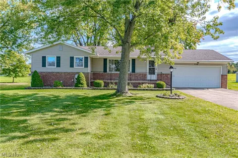 149 Pine St, Creston, OH 44217