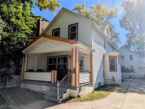 3211 Walton Ave, Cleveland, OH 44113