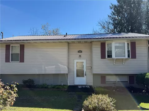 2849 Meadowview Drive Dr, Parkersburg, WV 26104