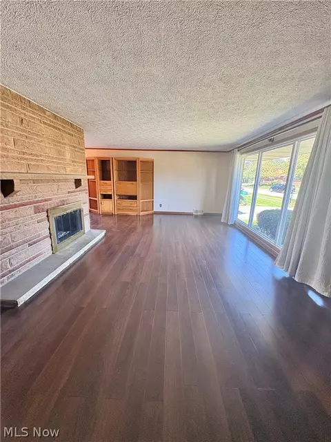 Living - 1407 W Valentine Cir NW, Canton, OH 44708 photo 3 of 3