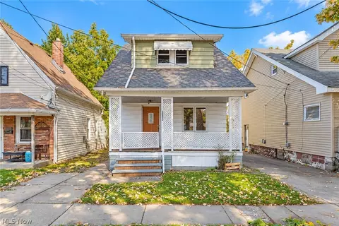 3026 Saratoga, Cleveland, OH 44109