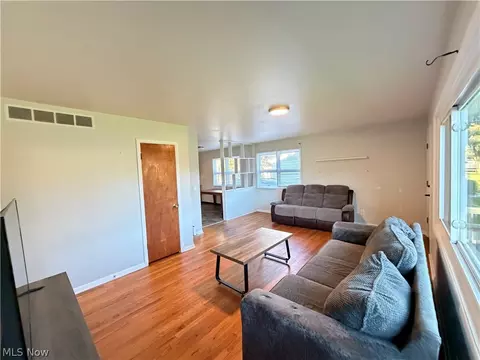 Living - 676 Lucille Dr, Elyria, OH 44035 photo 2 of 2
